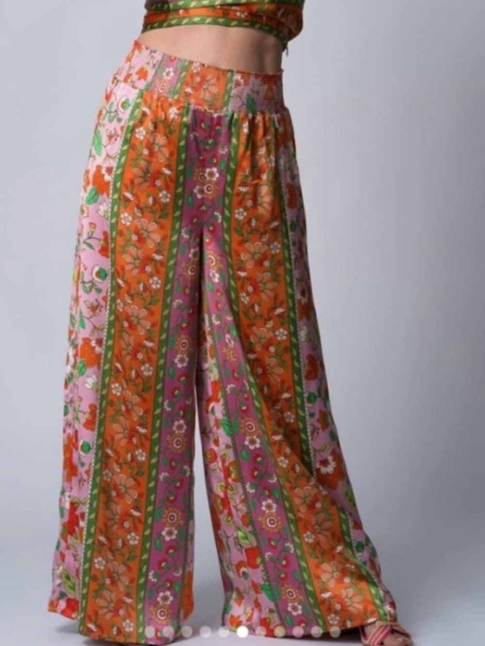 NWOT House of Harlow 1960 Satin Wide Leg Pants and Festive Boho Floral Small
